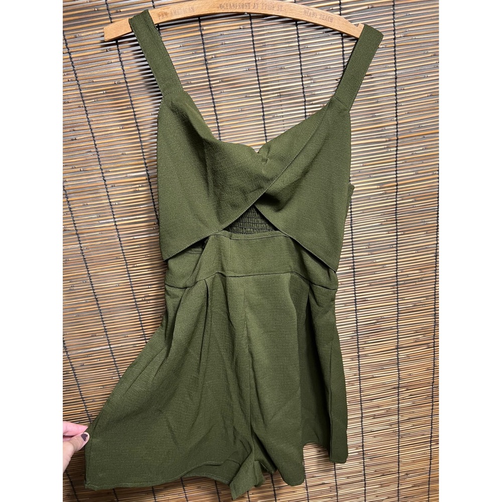 YOZY Size 6 Romper Olive Green Cut Out Twist Front Sleeveless Crepe